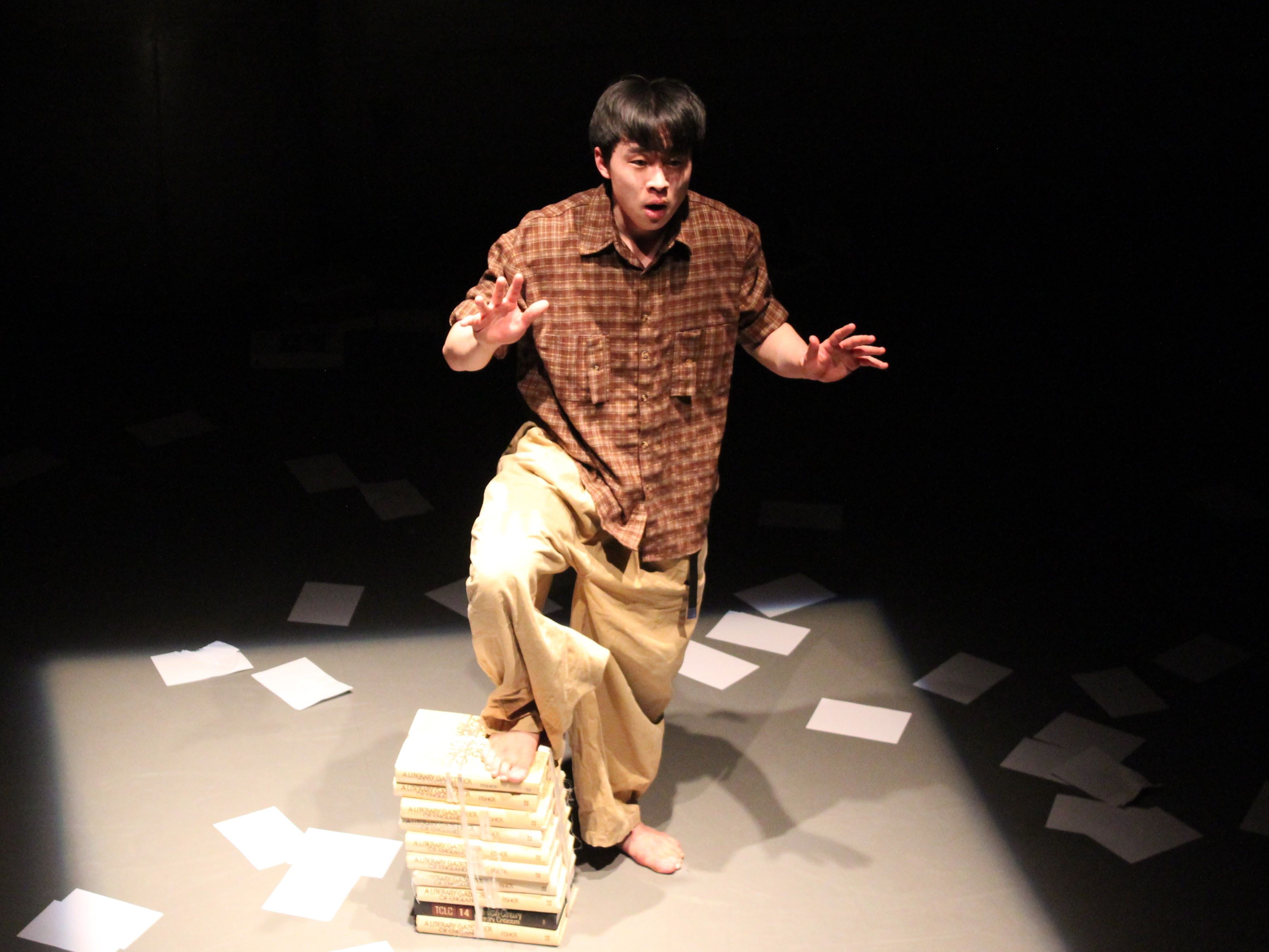 mau キム・サンホン