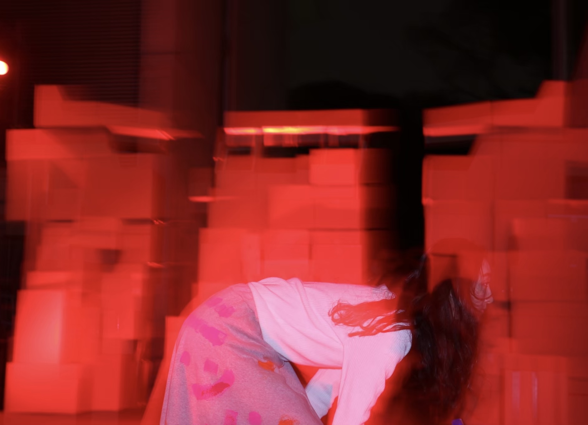 宇野愛生 『死んだ眼は瞬きを求めた』