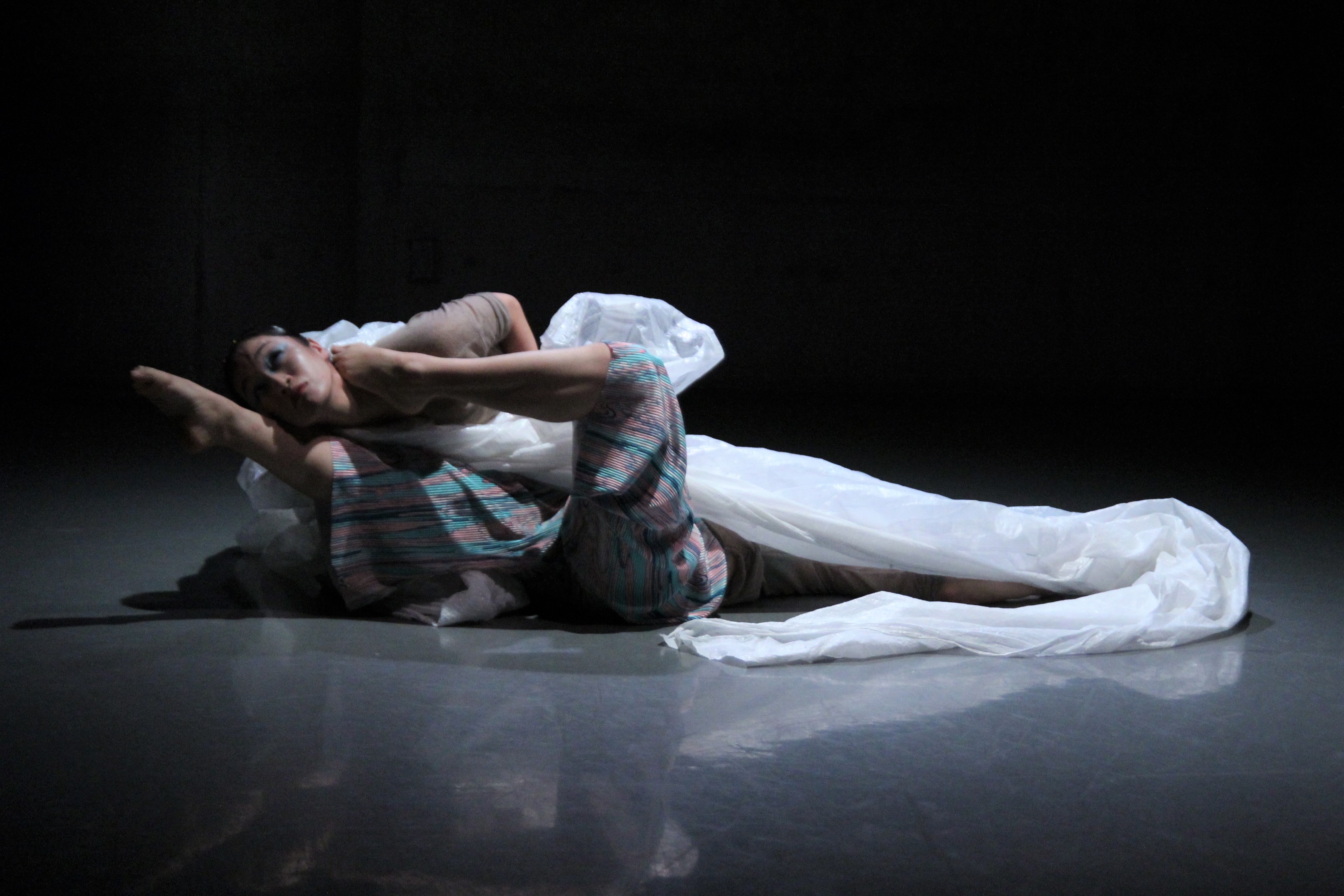 未来ダンス:清水美沙都「Life in a BUBBLE」